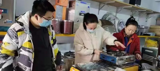 筑牢安全防線 防范于未“燃” 黑龍江省鶴崗市市場監管局工農分局育才所加強家用電器零配件銷售監管